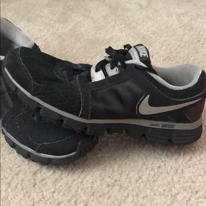 Nike Dual Fusion ST2